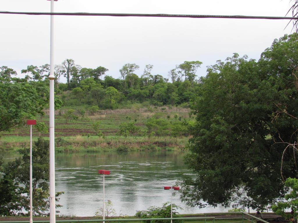 Pousada Beira Rio Itumbiara Extérieur photo